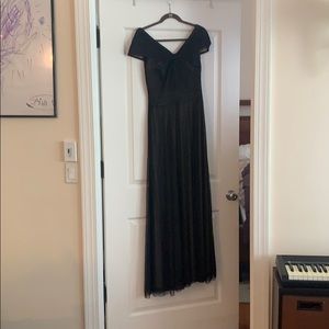 NEVER WORN Tadashi Shoji Off-the-Shoulder Gown